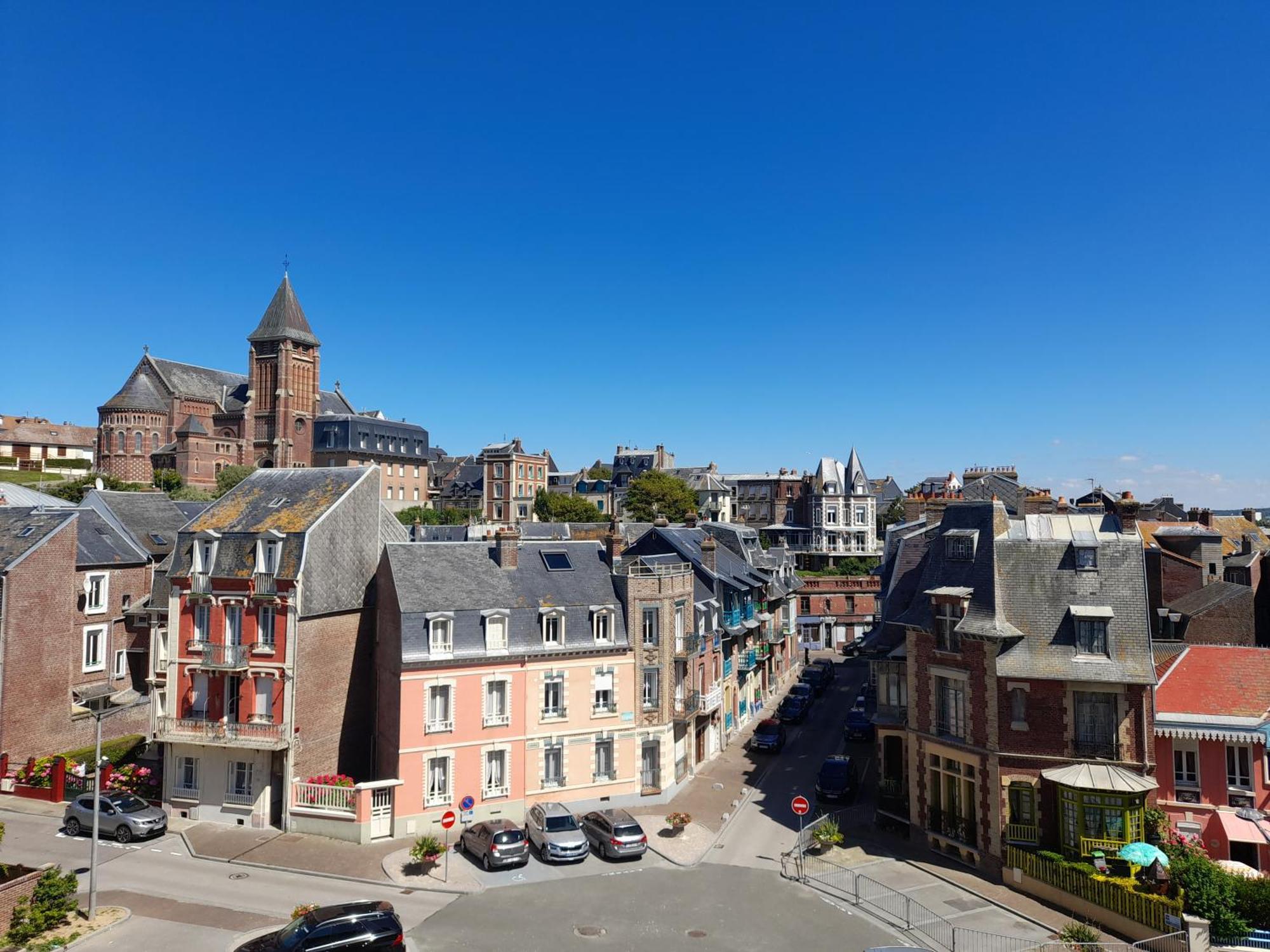 "Le Juguili" 46M2 En Front De Mer - 4 Personnes - Animaux Ok - Entierement Renove - Haut De Gamme - Wifi Mers-les-Bains Exterior foto