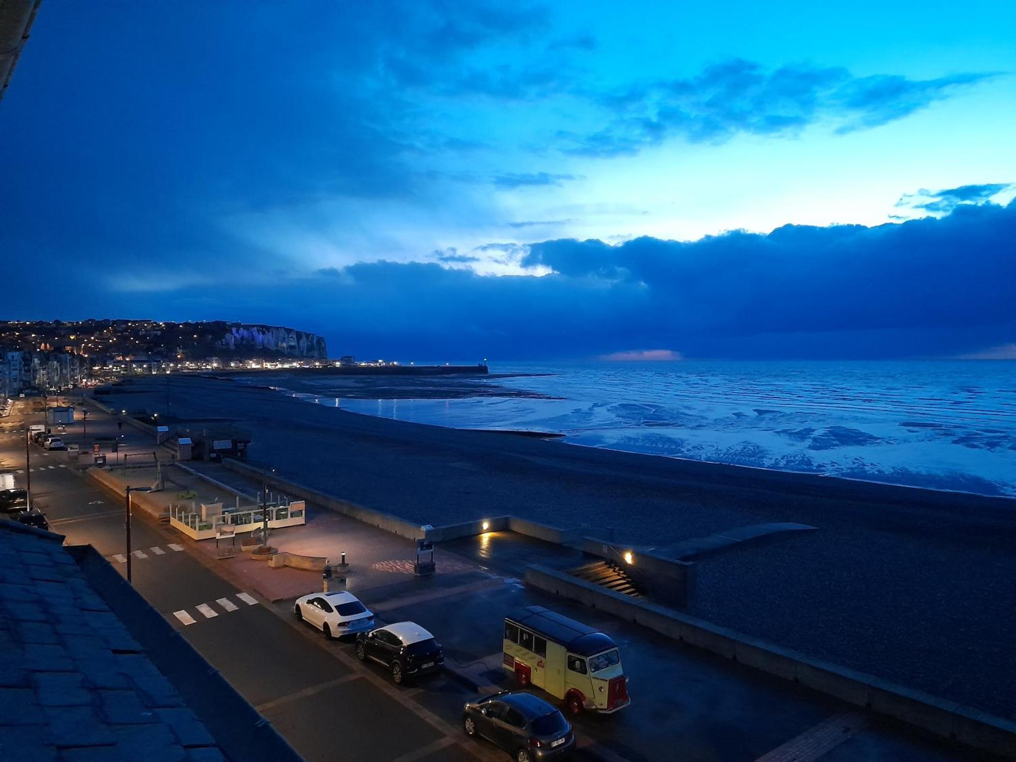 "Le Juguili" 46M2 En Front De Mer - 4 Personnes - Animaux Ok - Entierement Renove - Haut De Gamme - Wifi Mers-les-Bains Exterior foto